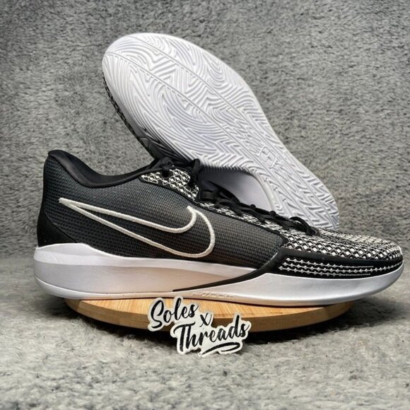 Nike Sabrina 1 TB Low Size 16 Men = 17.5 Women Basketball Black White FQ3837-001 - Picture 1 of 7